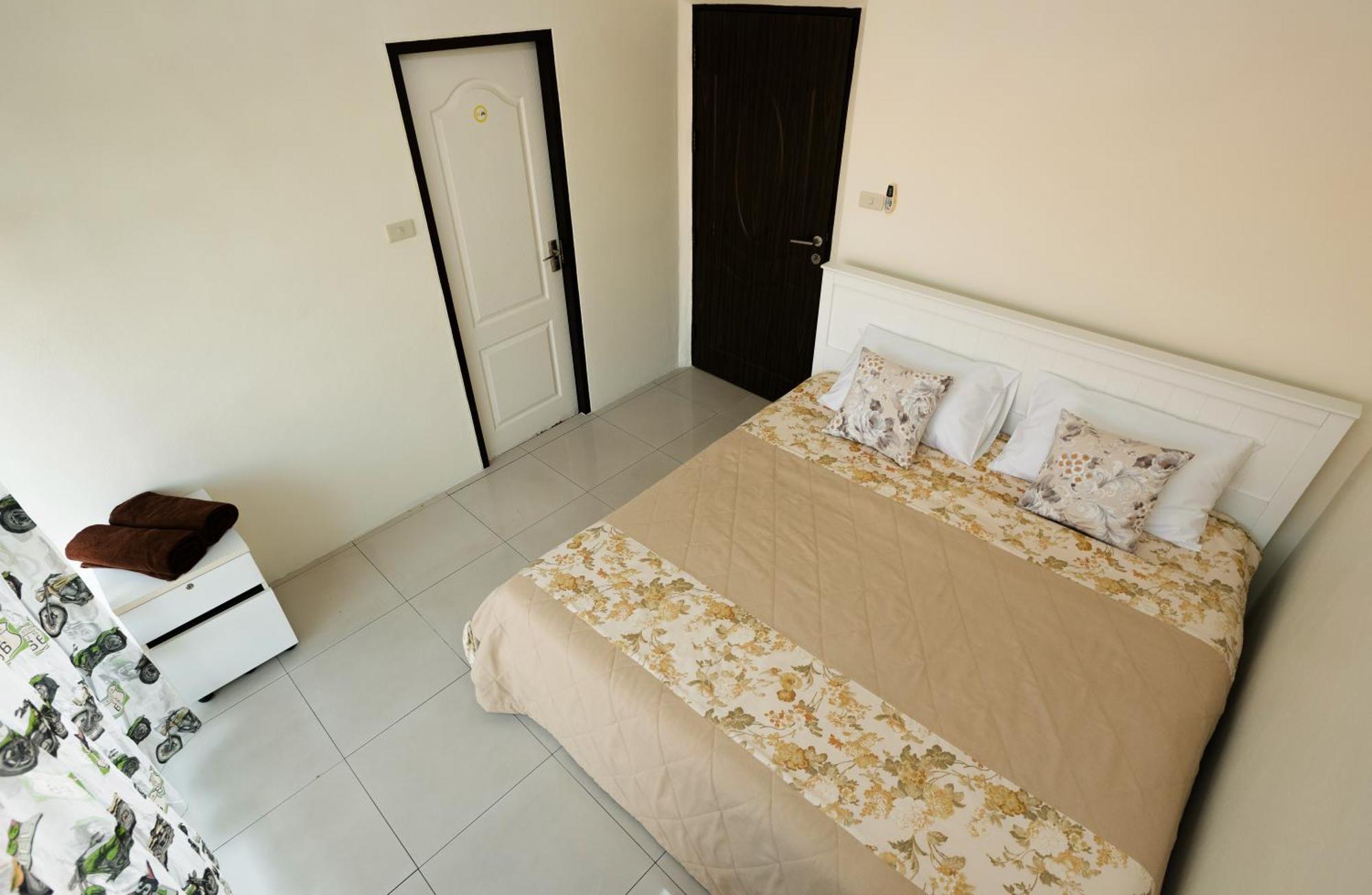 Tw Marina Pool Villa Pattaya Eksteriør bilde
